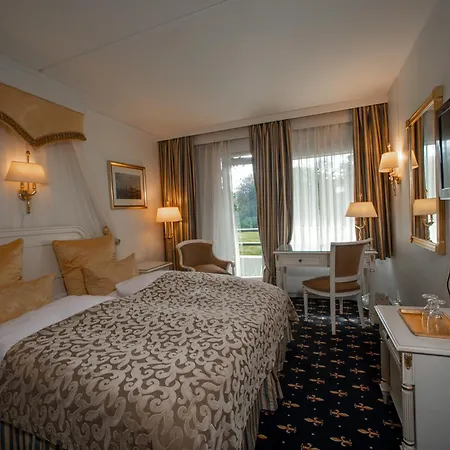Hotel Sauntehus Castle Hornbaek