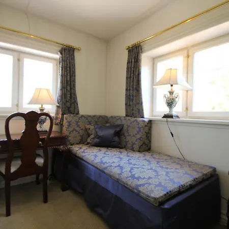 Hotel Sauntehus Castle