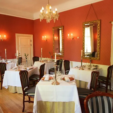 Hotel Sauntehus Castle