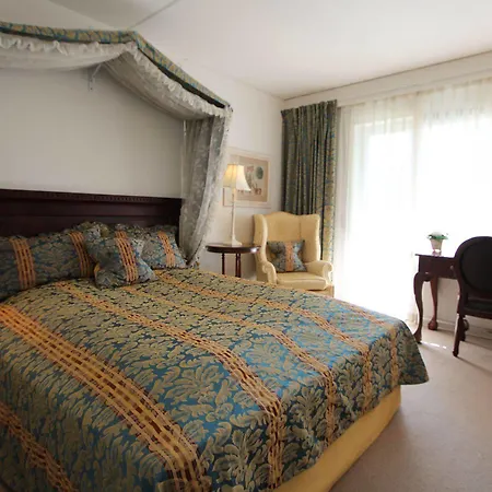 Hotell Sauntehus Castle