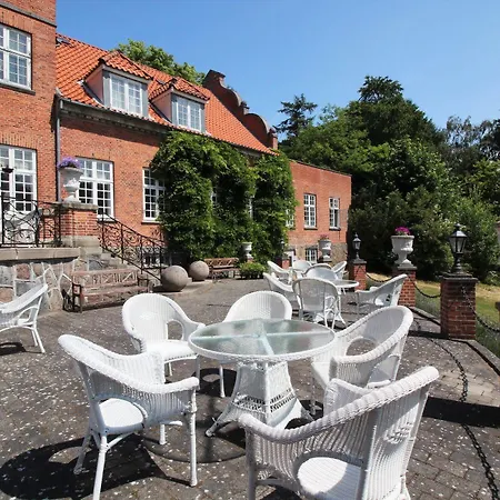 Sauntehus Castle Hotel